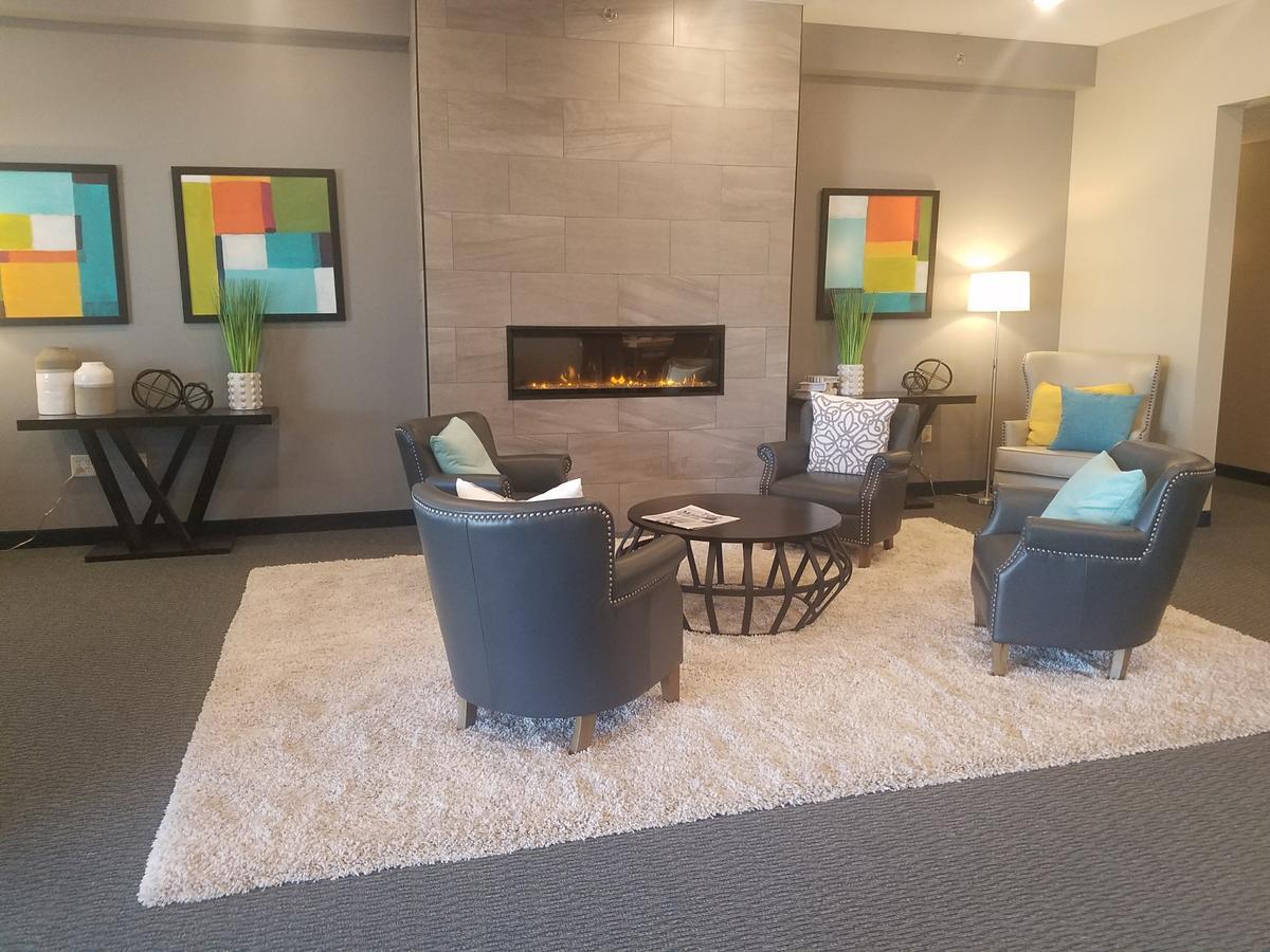 Brookstone Lodge & Suites - Emmetsburg Екстериор снимка